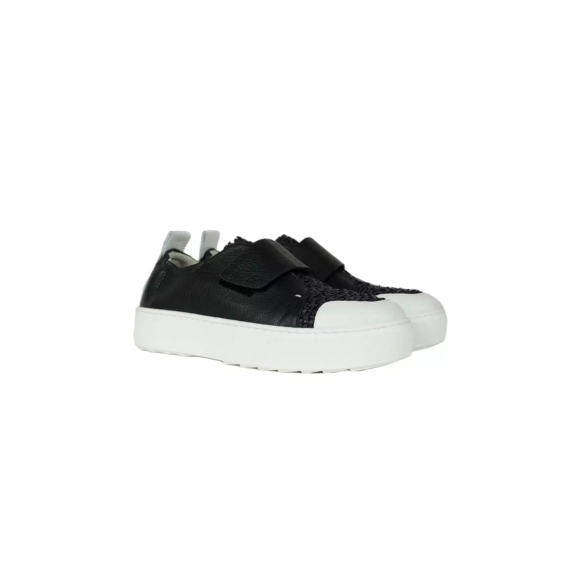 Black Crocheted Sneaker - Intreccio Sneaker Black.