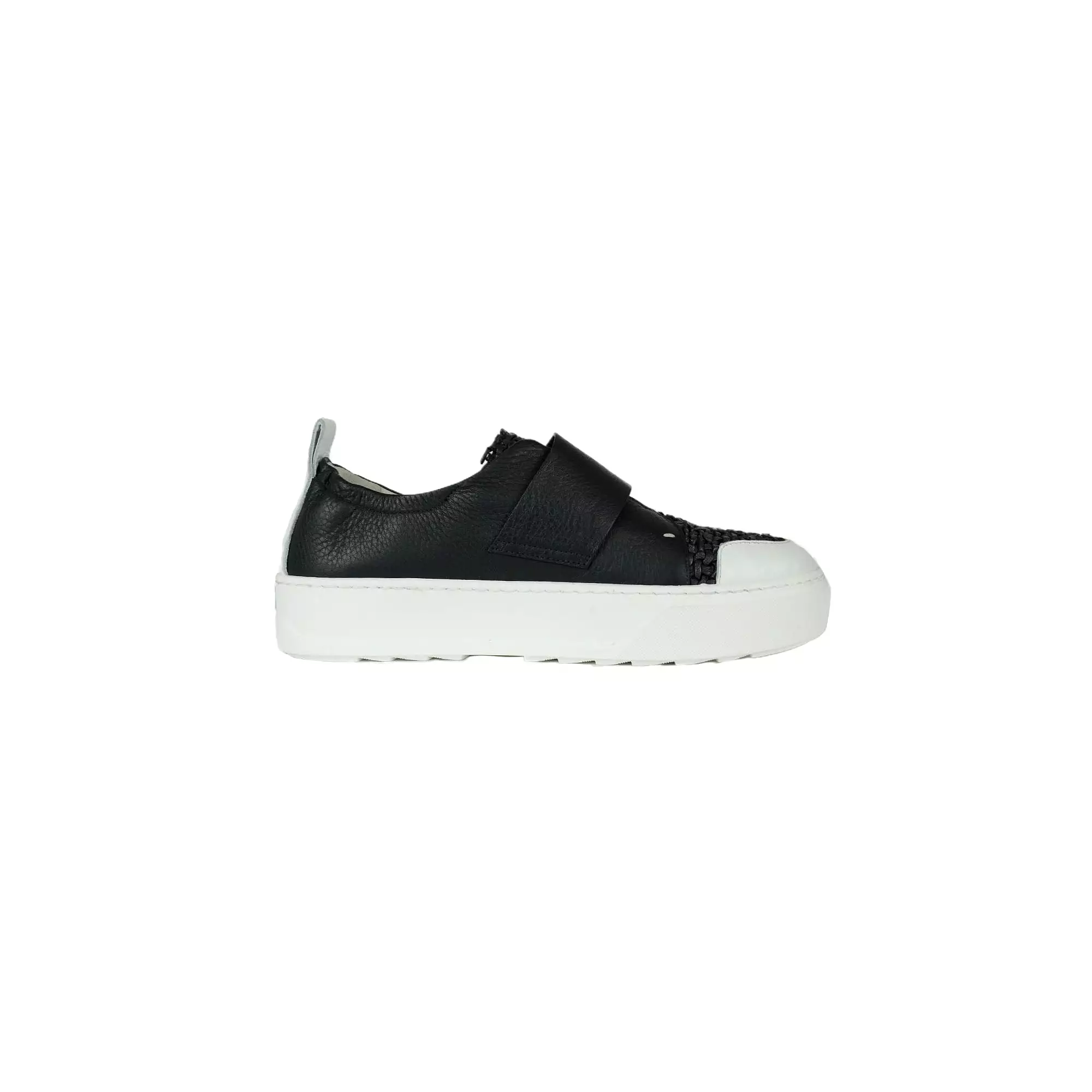 Black Crocheted Sneaker - Intreccio Sneaker Black.