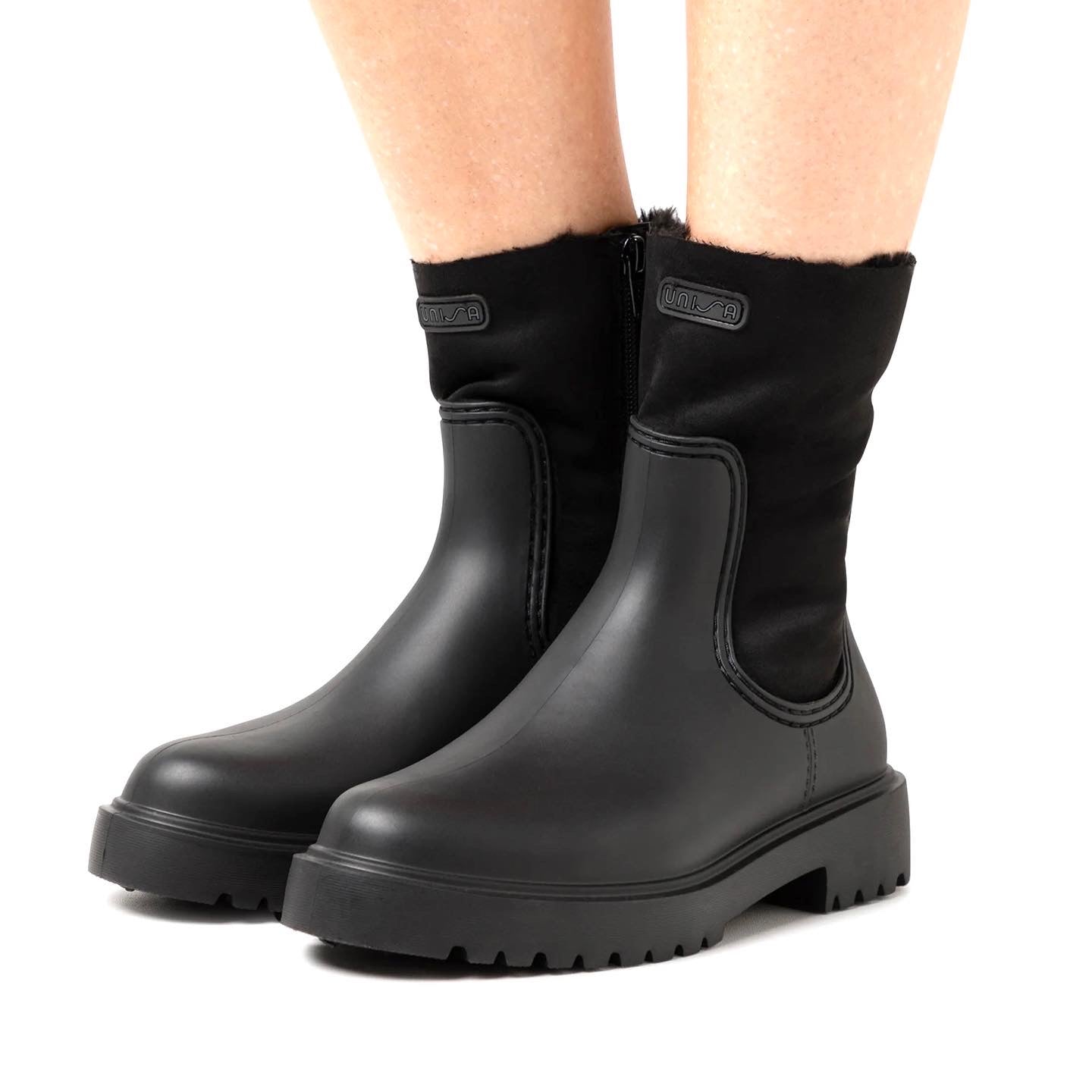 Black Rubber Boots