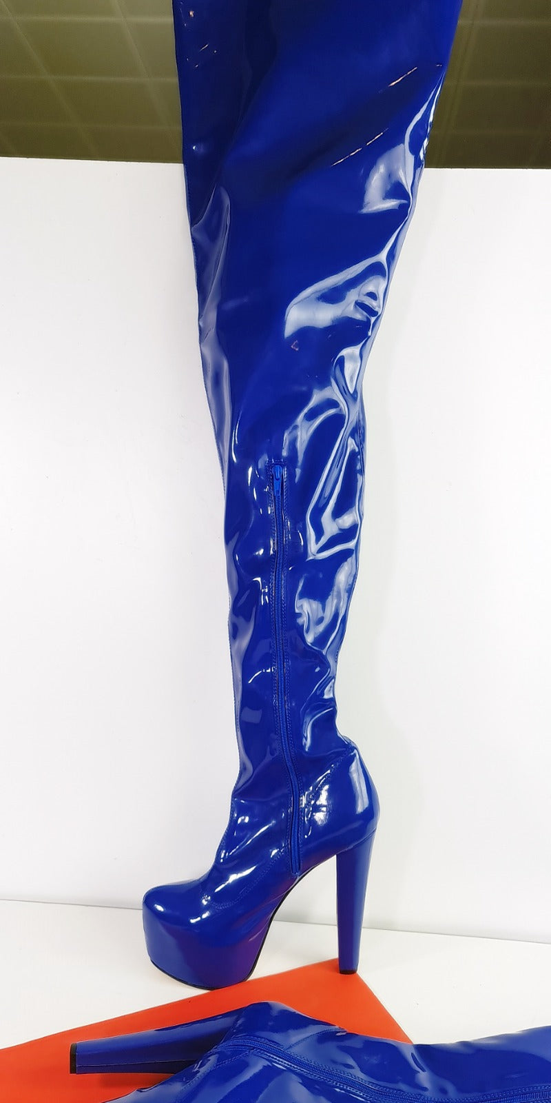 Extra Long Blue Gloss Boots