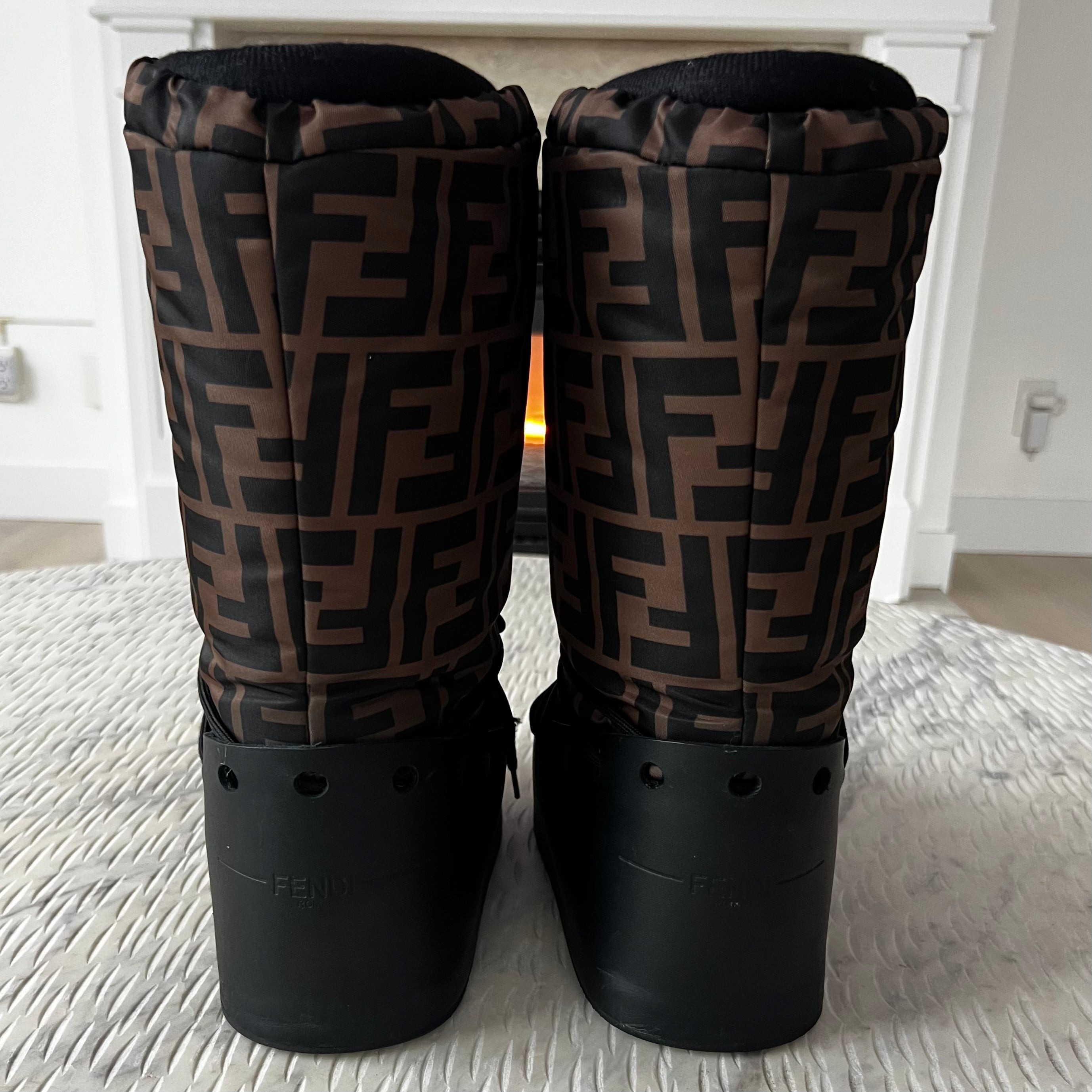 Fendi Snow Moon Boots