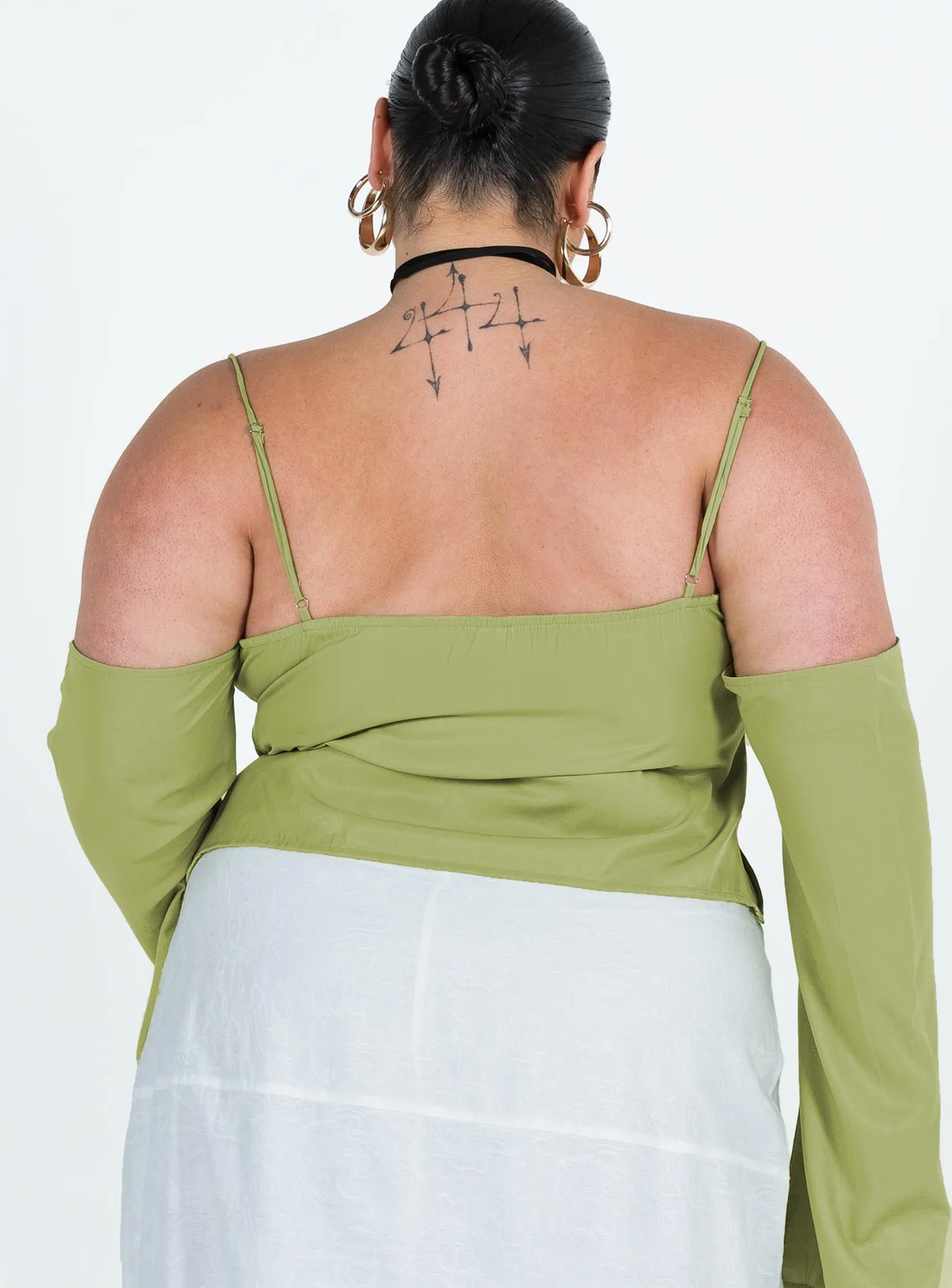 Green Cold Shoulder Curve Top