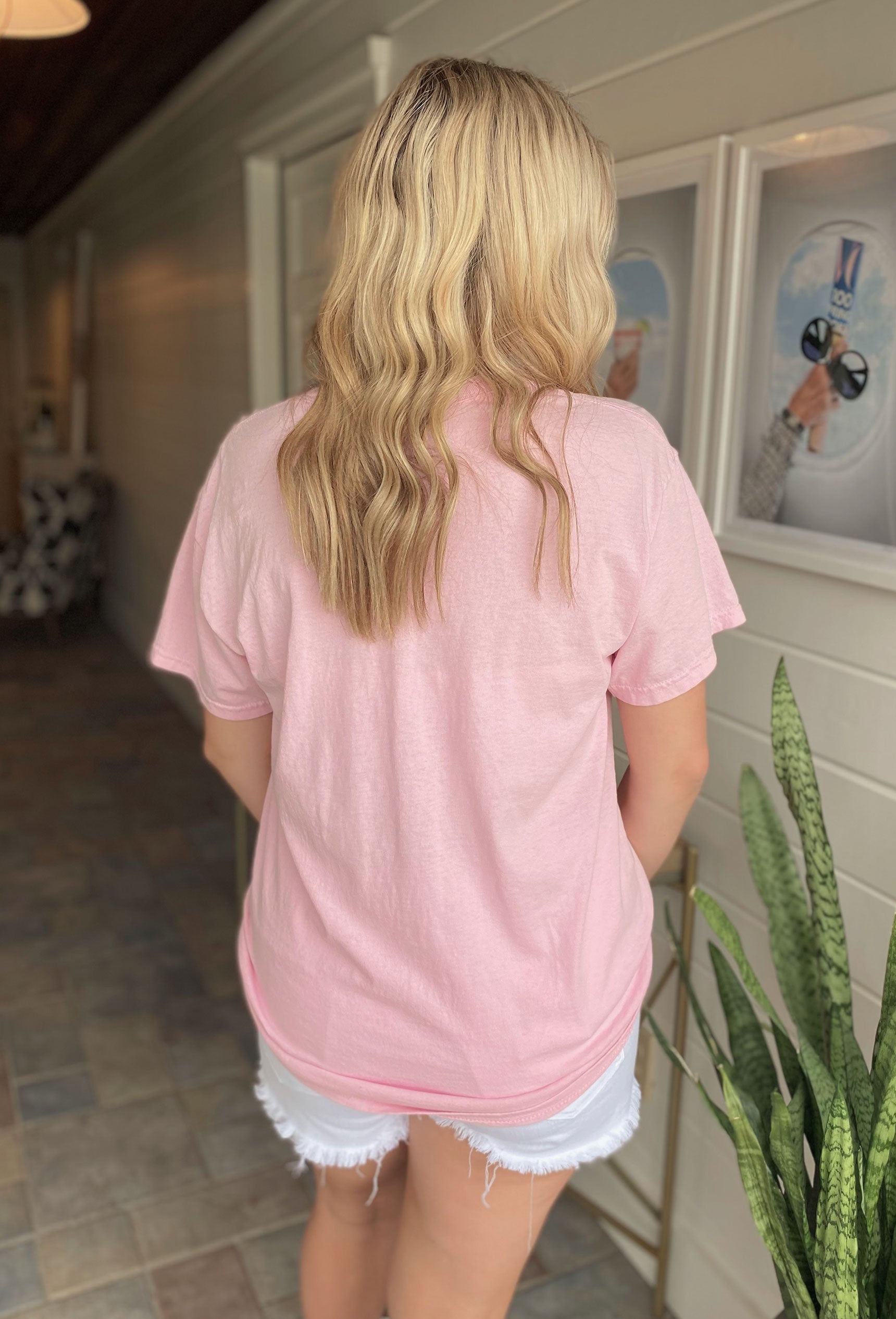 Malibu Graphic Tee Light Pink