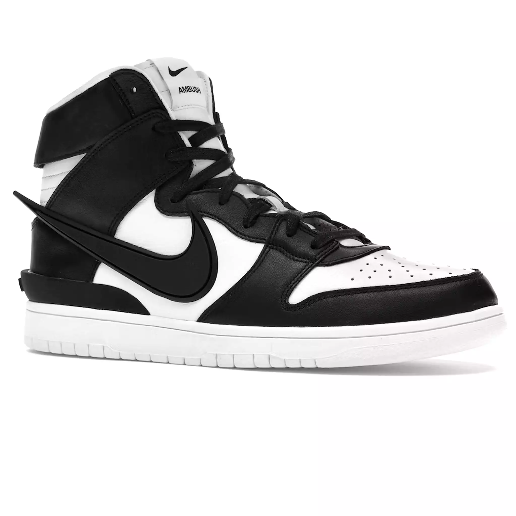 Nike Dunk High Ambush - Black/White Sneaker.