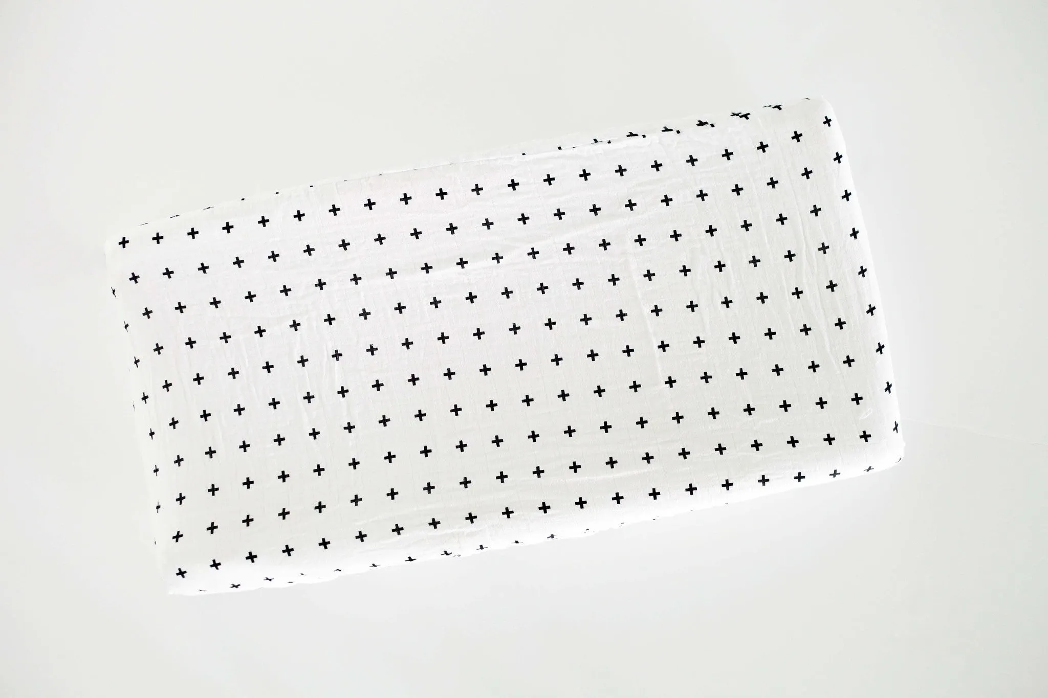 Organic Changing Pad Cover -  Swiss Cross