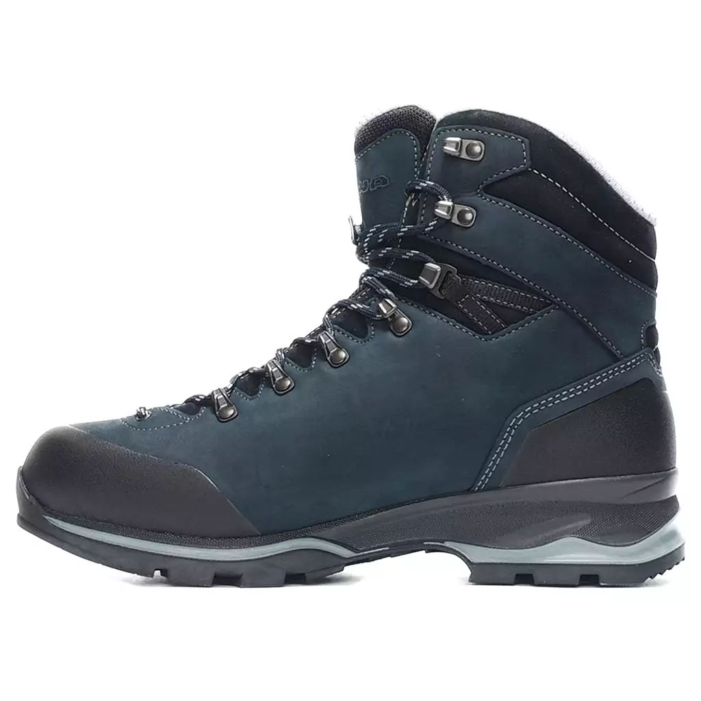 Santiago GTX Nubuck Leather Hiking Boots for Men.