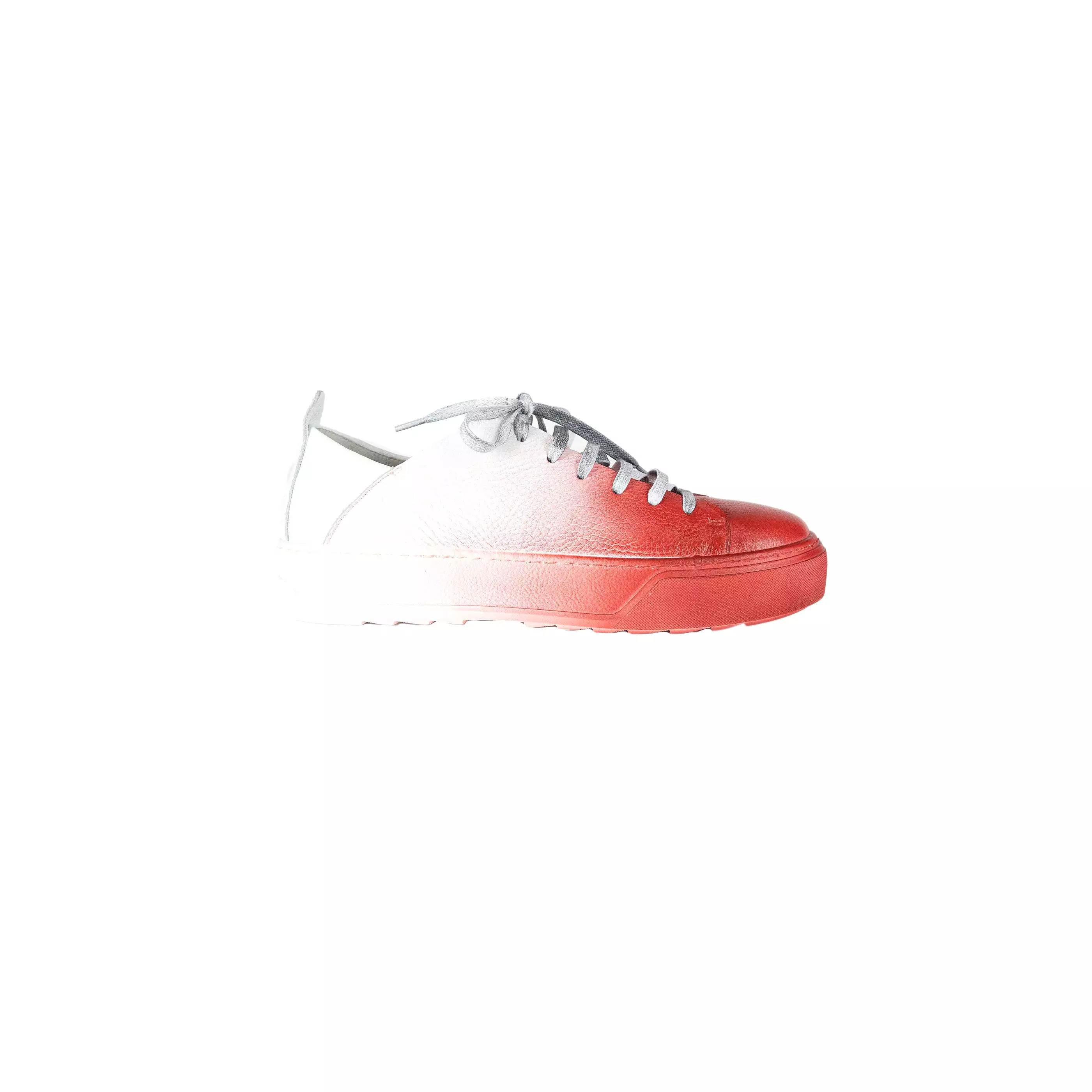 Sneaker with spray design