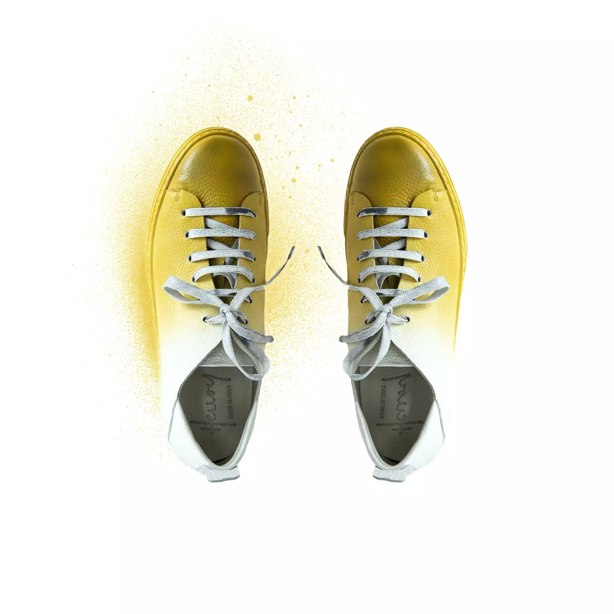 Sneaker with spray design