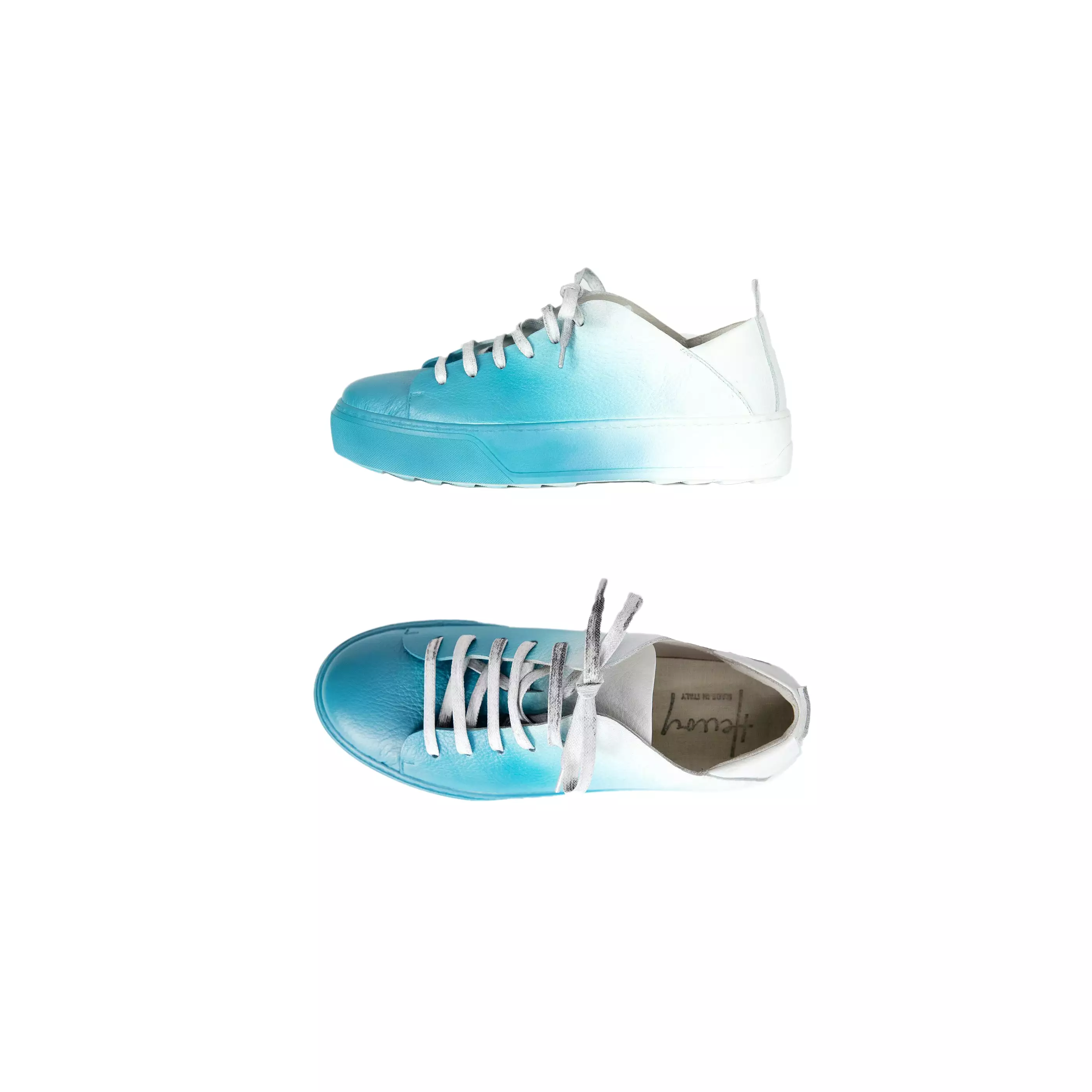 Sneaker with spray design