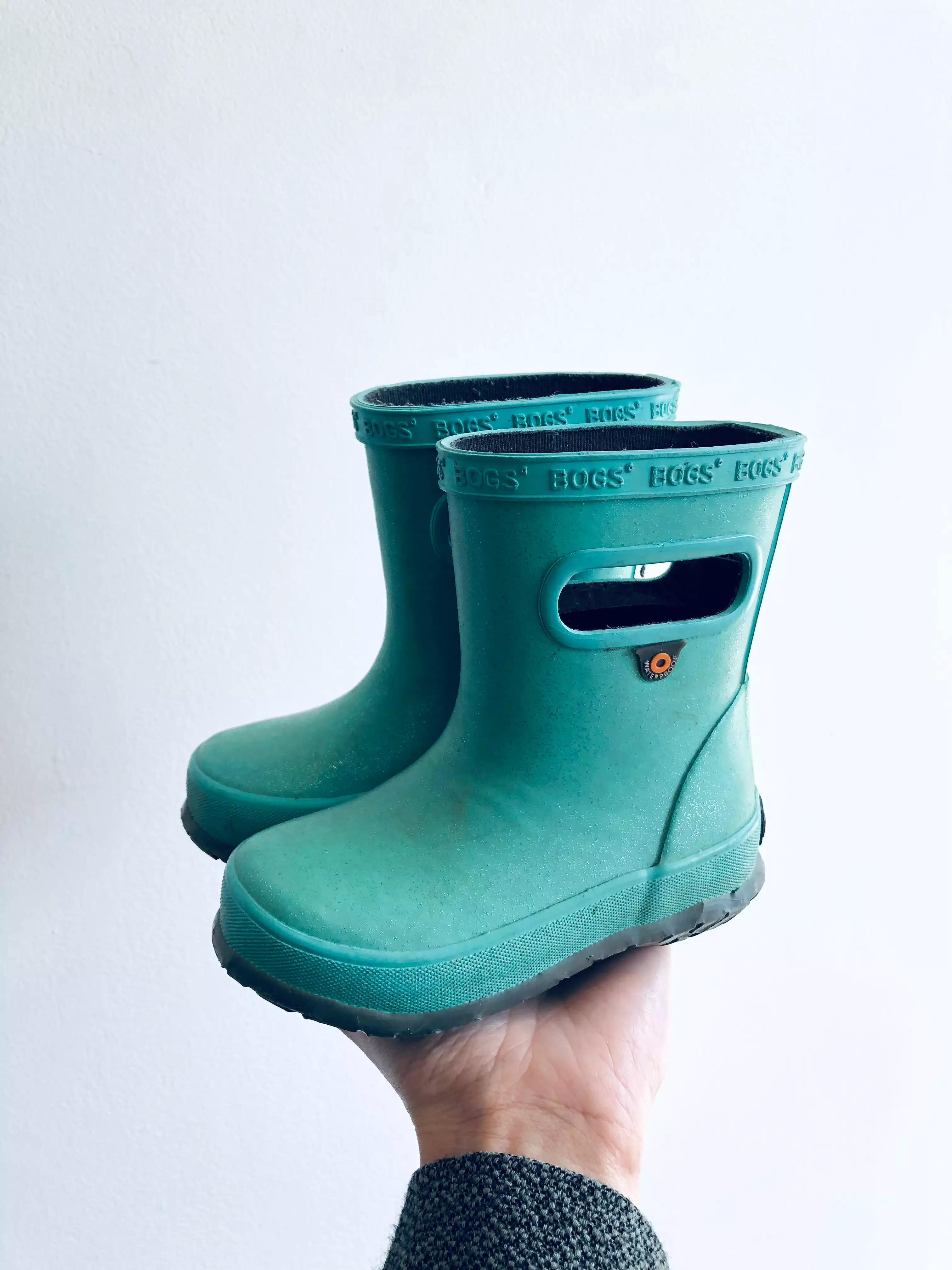 Sparkly Rainboots // Size 6 Toddler