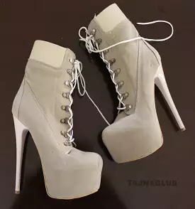 Timber Cream Lace Up Boots